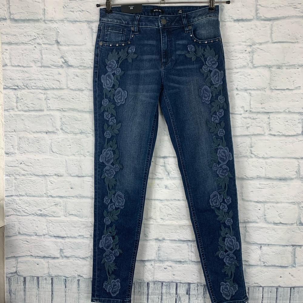Miss Me Flower Embroidered Skinny Jeans
